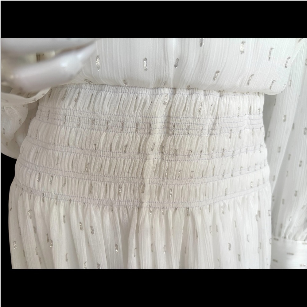Calvin Klein White Smocked Dress with Silver Metallic Accents. Women’s Size 8 - Picture 7 of 11